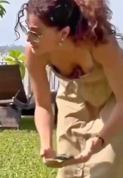 Taapsee Pannu: 🔥🔥🔥