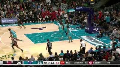 [Highlight] Dipo nutmeg to Bam Slam