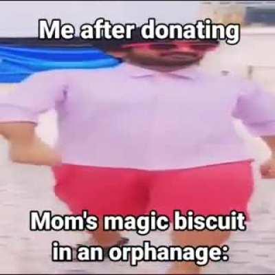 Bacche bahut khush hue biscuit khake.