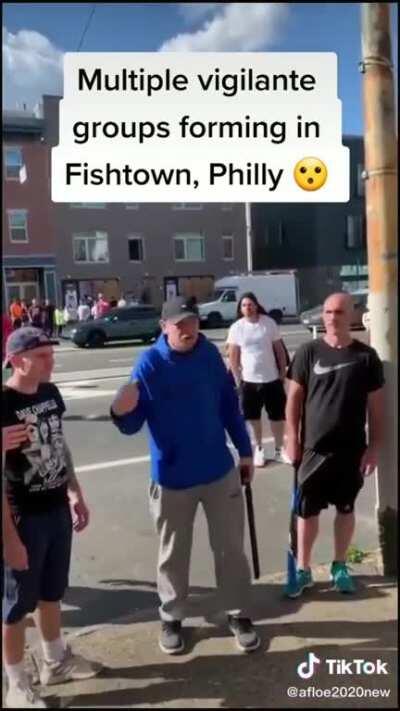 Trump supporters show up at BLM protest armed with baseball bats