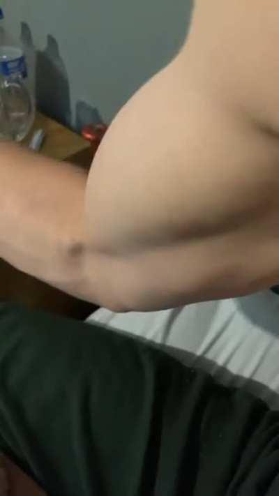 I got biceps bigger 😎