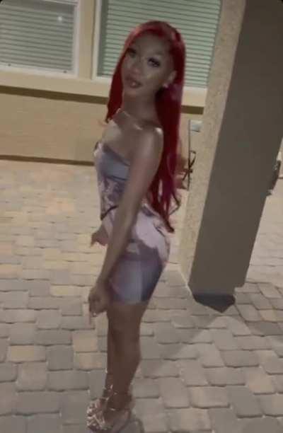 just took a vid of my girl dont mind my dog🤓