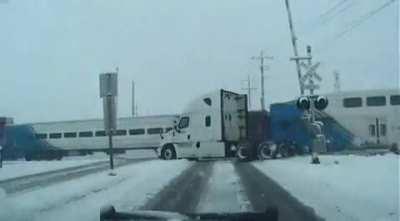 Fed Ex Truck can't react quick enough