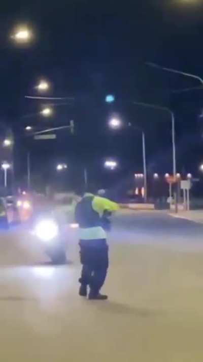 ¿Por qué la policía de Ushuaia puede jugar al paintball en la calle y yo no?