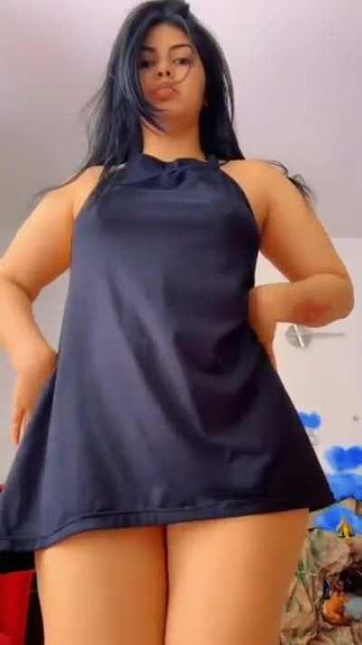 Chick thighs and pokies 😍😍😍😍