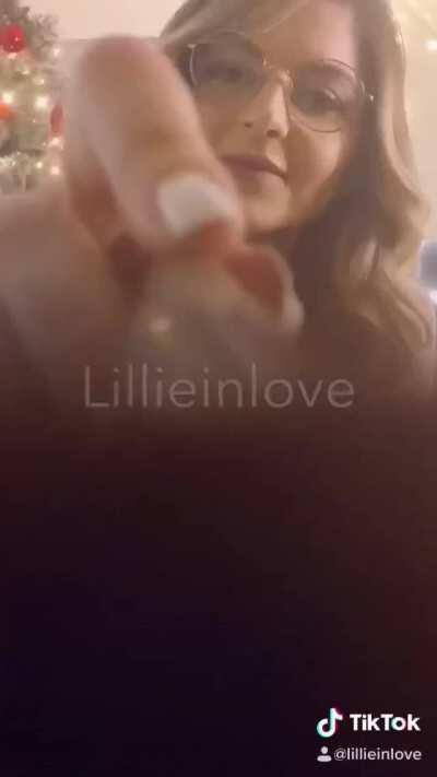 My two Christmas outfits.. which did you prefer? 🎄💓