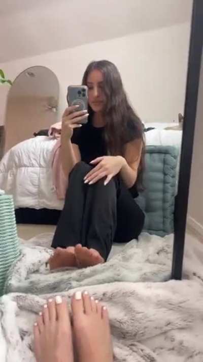 Pretty hands and feet