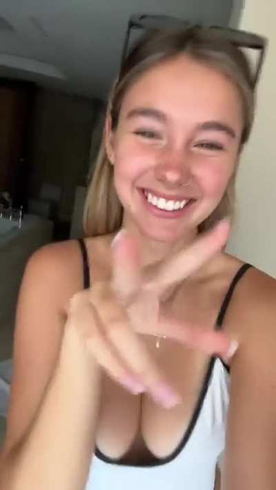 Ella Alexandra - Gracezwood 