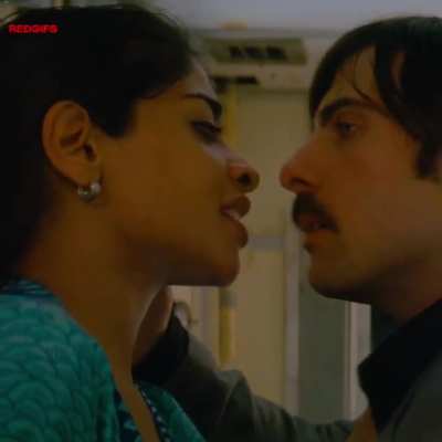 Amara Khan - The Darjeeling Limited (2007)