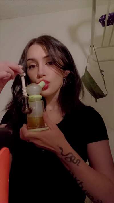 QUEEN SPUNDI👸🏻IS BACK b*tchezzz