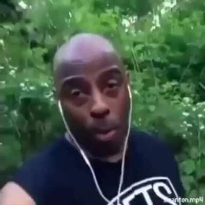 I got sent this in a discord دردشة