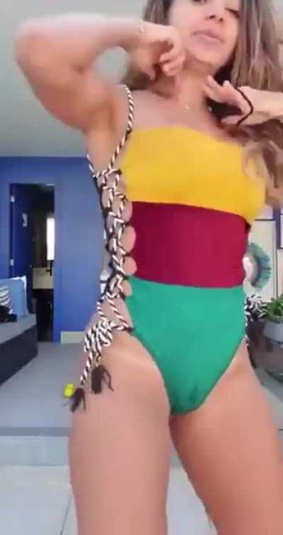 Anitta safadinha 🔞💦😏