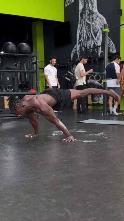 🤯 Hardest combination of exercises (world’s first as claimed by him)