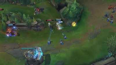 Yesterday I played the most fun Solo Q game I've ever experienced. This is how it started.