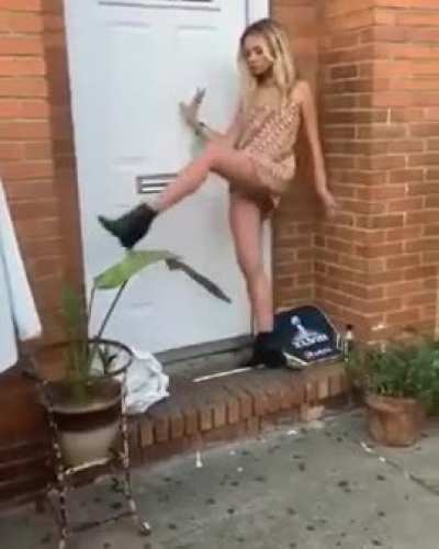 HMC while I try to look sexy