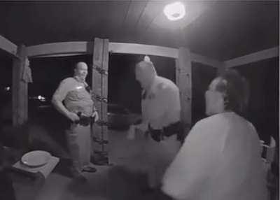 To know this woman’s middle name for the police report