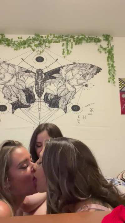 Boobs Lesbian Threesome Porn GIF by Kikibeeworld