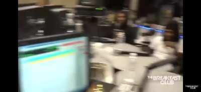 This went over all their heads, Von was a demon 😂