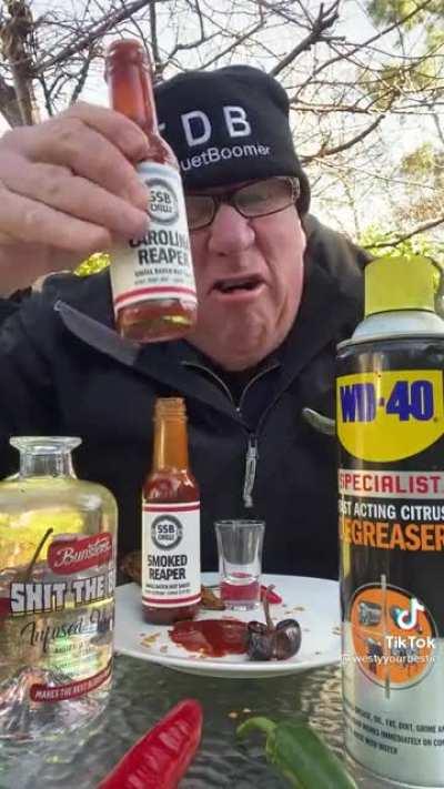 Crazy boomer eats chillies with SSB Reaper sauces