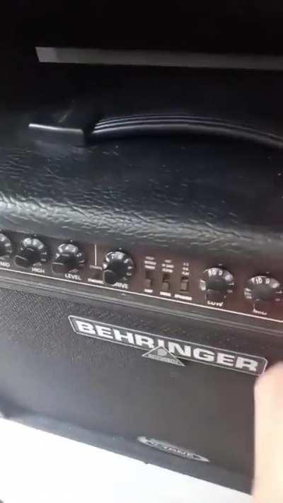 N-am liniste ca sa dorm