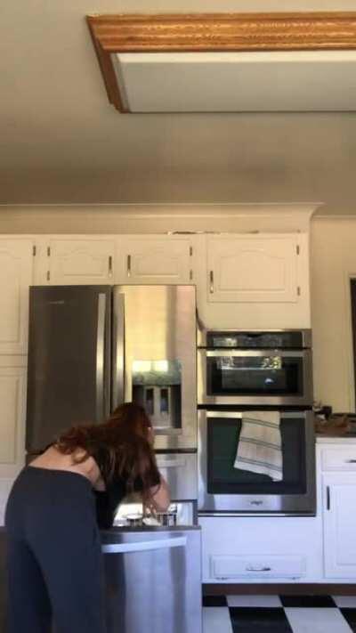 Marlhy underboob from a story that most people probably missed