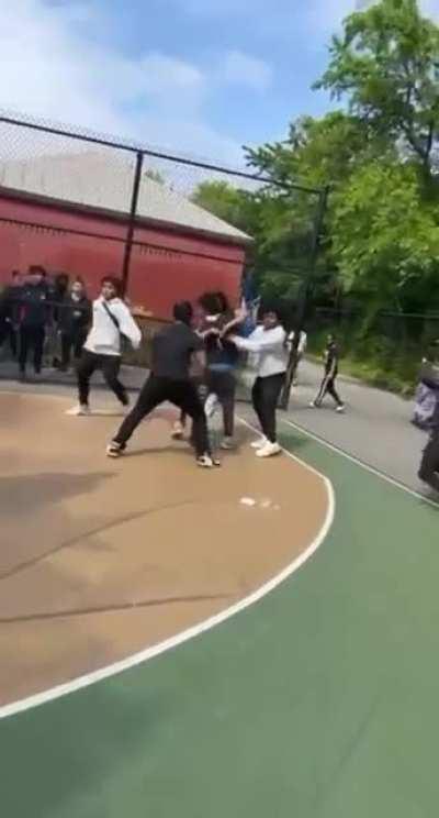 Nigga jumped high asf then got dropped 😭