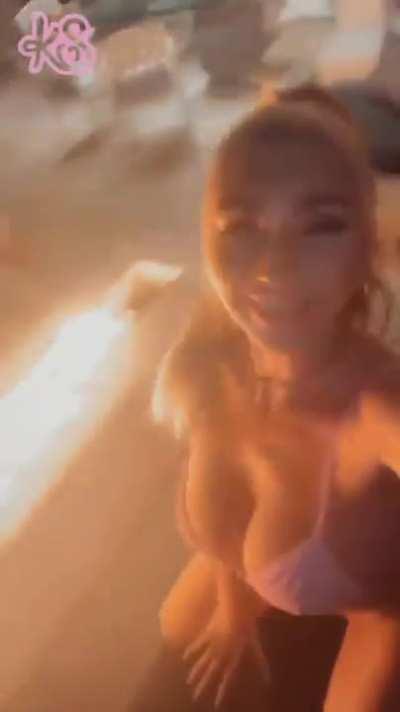 Bɪᴋɪɴɪ ʙᴀʀʙɪᴇ🍑