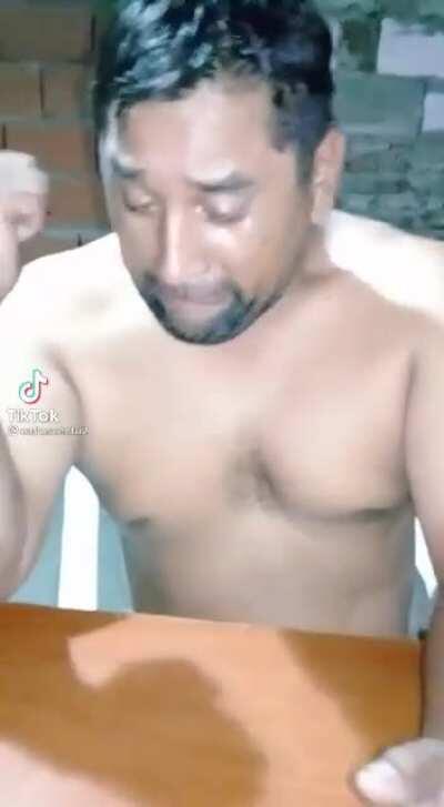 Mis noches cuando bana no prende stream