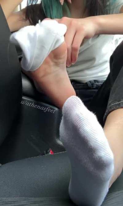 Come closer and inhale my scent 😚