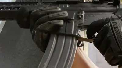 RDIAS: how to legally shoot a new AR full auto