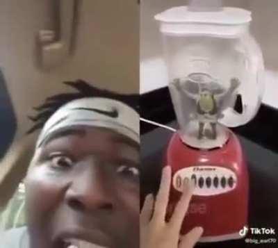 get shrek outta there yo