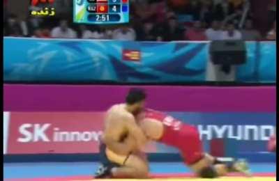 Reza Yazdani dominating everyone with the underhook despite being 5'7 at heavyweight