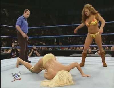 Nidia vs Torrie Wilson: Bikini Match (Full Match)
