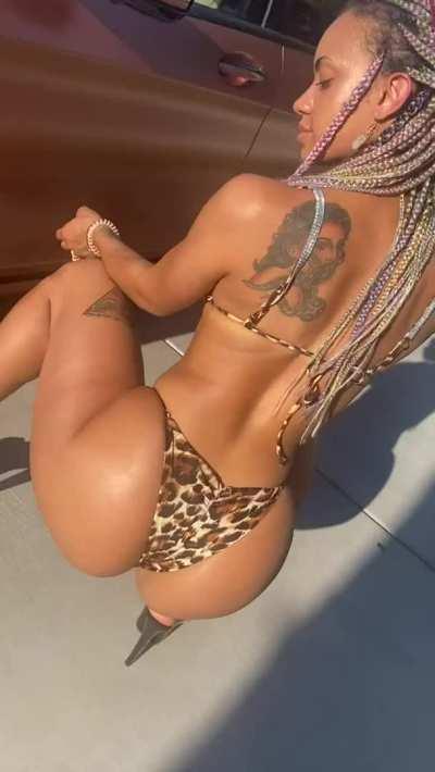 POV before you fuck me so the neighbors can see