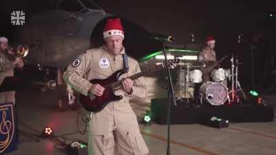 I can't believe I live in the timeline where the Luftwaffe is singing 