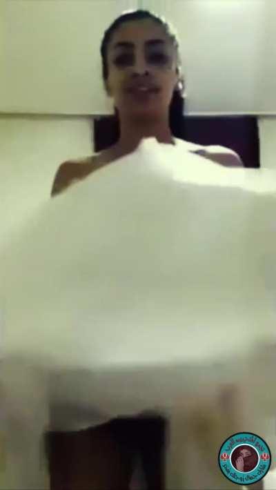 تسريب العروس التركية ونياكة فحل لها ليلة الدخلة هدية من زوجها