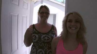 Mia Malkova gives a blowjob in front of her REAL mom