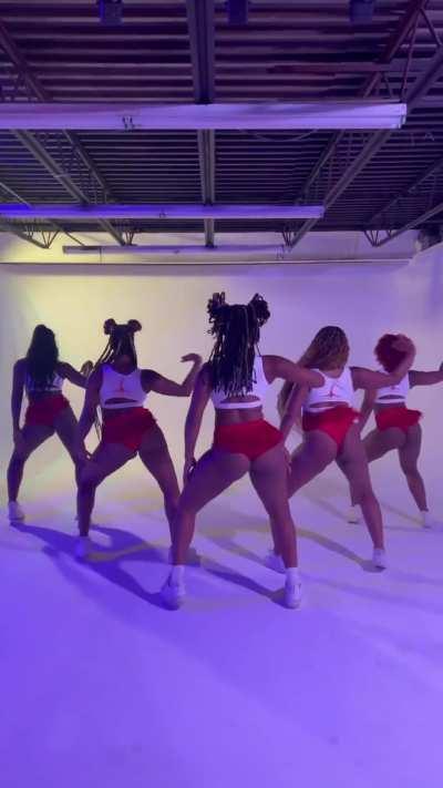 @kay.lvoe and friends