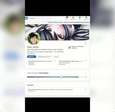 If you’re this obsessed over one fictional anime girl you are sad 😐