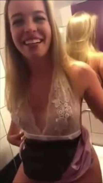 Hmc while I pee on the hand wash sink