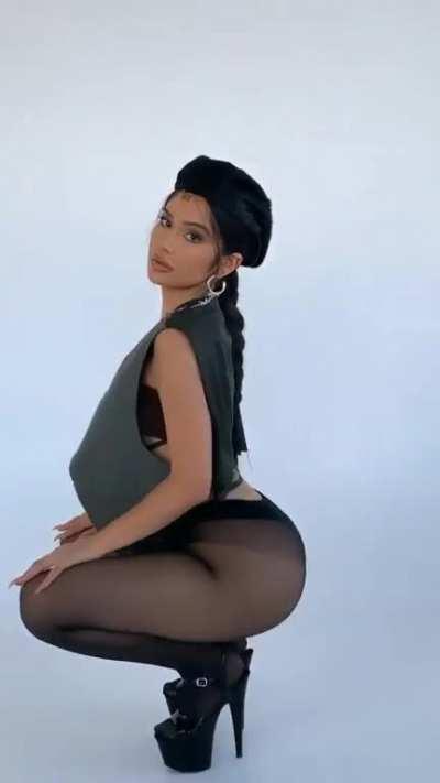 Preview of her Riding Skillz