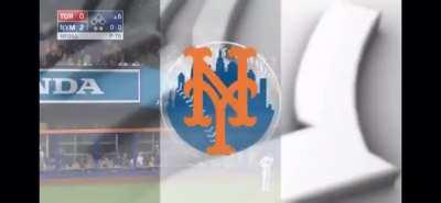 Conforto makes an amazing catch