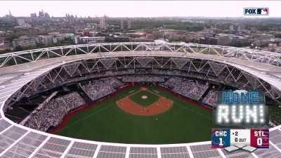 [Highlight] Ian Happ crushes one to dead center to give the Cubs a 1-0 lead.