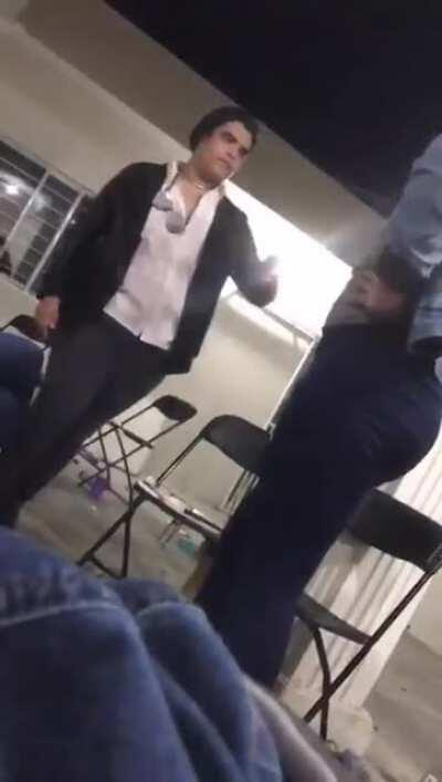 Pelea de mods de r/mexico