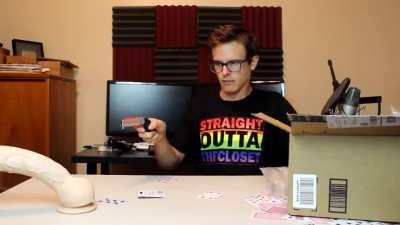 One of my favorite bad onboxing scenes