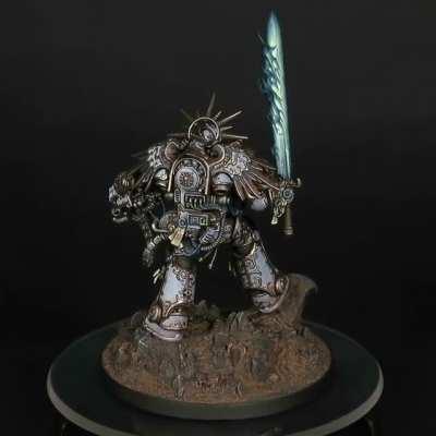 Roboute Guilliman in white & bronze