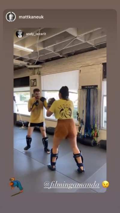 I love seeing her Muay Thai videos!