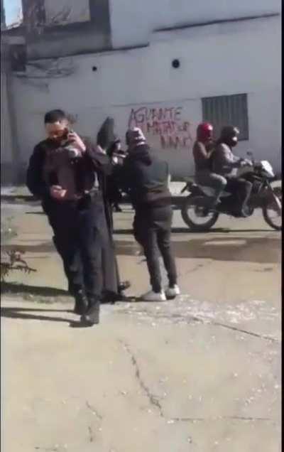 En Argentina hasta batman choca (no, no es otro episodio de chachacha)