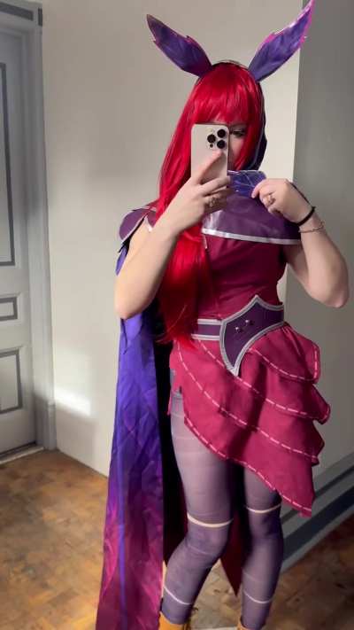 Xayah by Rae (League of Legends)