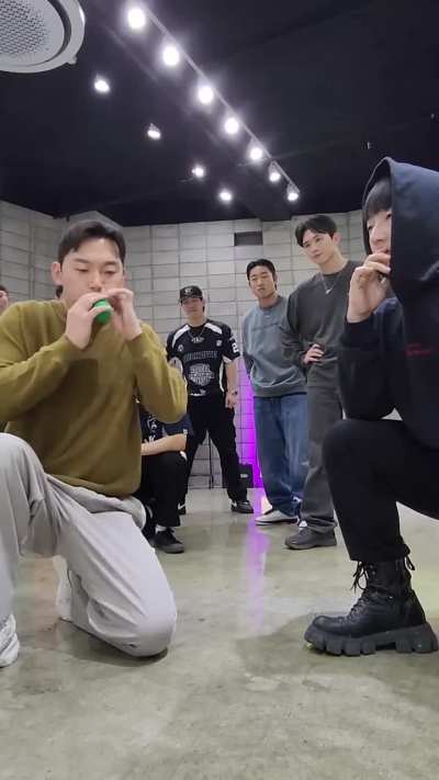 Beatboxer Jcop imitating sounds